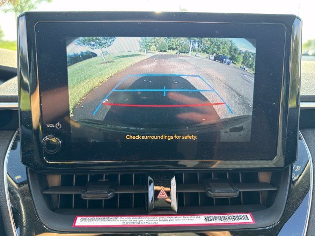 Used 2024 Toyota Corolla LE FWD image 27