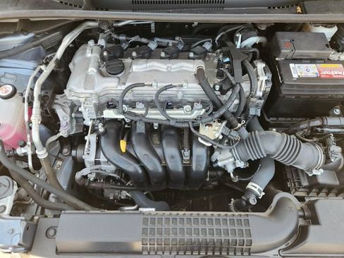Used 2022 Toyota Corolla LE w/ LE Convenience Package FWD image 21