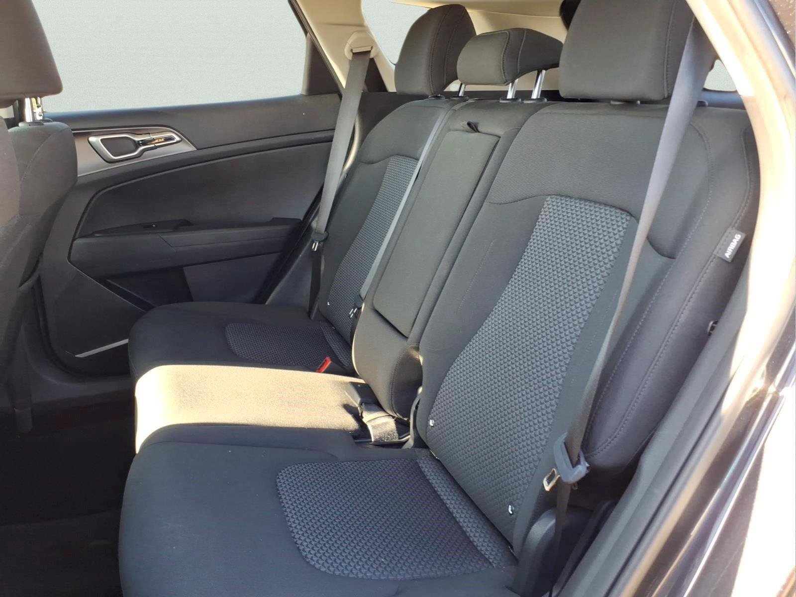 Used 2026 Kia Sportage LX FWD image 12