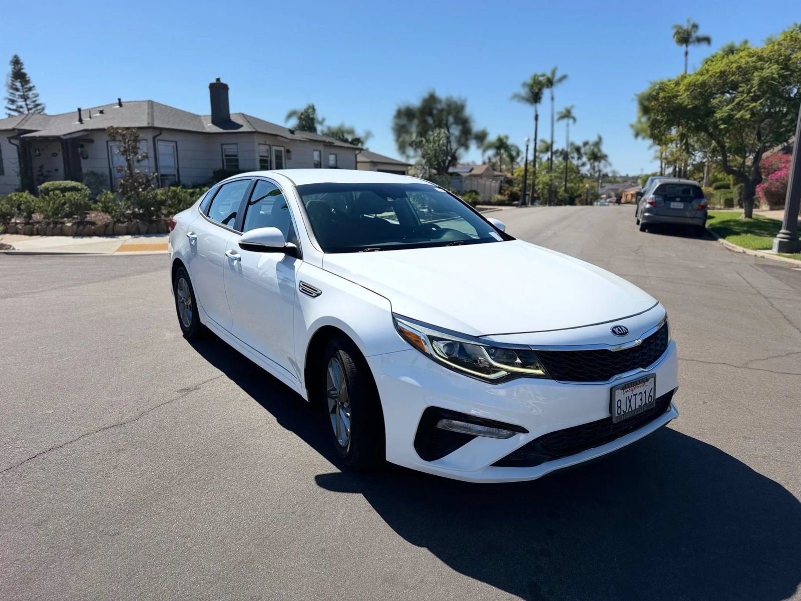 Used 2019 Kia Optima LX FWD image 1