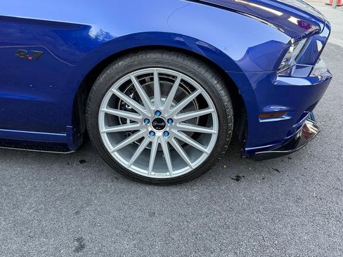 Used 2014 Ford Mustang Coupe image 12