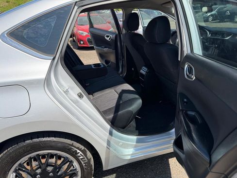 Used 2016 Nissan Sentra SV image 16