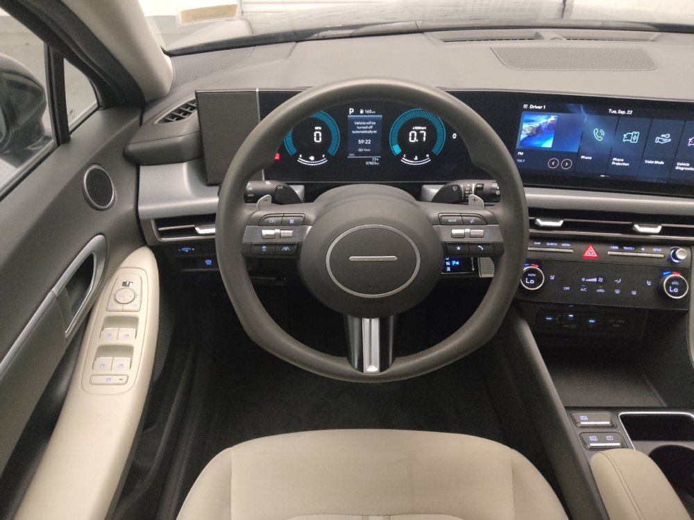 Used 2025 Hyundai Sonata SEL FWD image 22