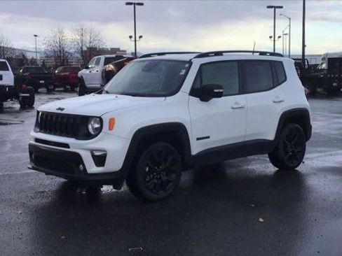 Certified 2022 Jeep Renegade Altitude w/ Convenience Group image 4