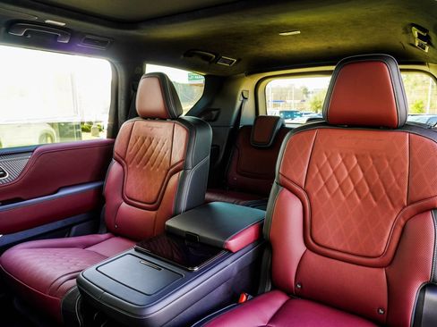 New 2026 INFINITI QX80 Autograph w/ Premium Cargo Package AWD/4WD image 43