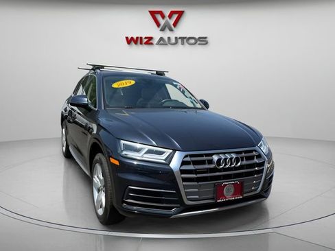 Used 2019 Audi Q5 2.0T Premium Plus w/ Premium Plus Package AWD/4WD image 7