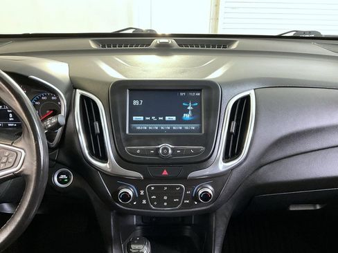Certified 2018 Chevrolet Equinox LT FWD image 12