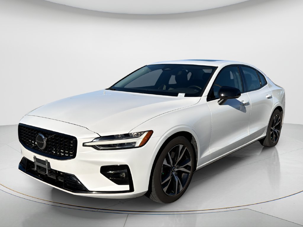 Used 2024 Volvo S60 B5 Core FWD image 1