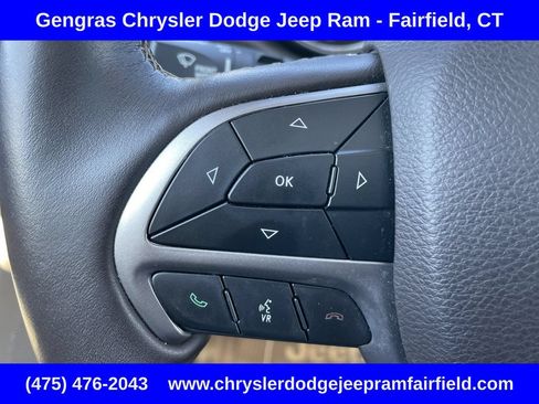 Used 2019 Jeep Grand Cherokee Overland AWD/4WD image 43