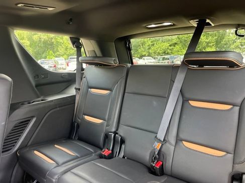 Used 2023 GMC Yukon AT4 w/ LPO, Floor Liner Package AWD/4WD image 33