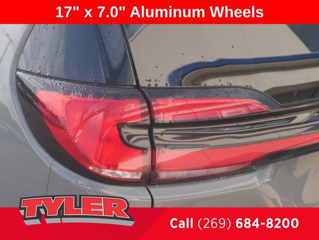 Used 2022 Chrysler Pacifica Touring-L FWD image 12