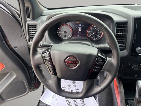 Used 2024 Nissan Frontier Pro-X w/ Technology Package image 13