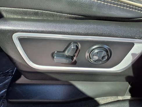 Used 2020 RAM 1500 Laramie image 26