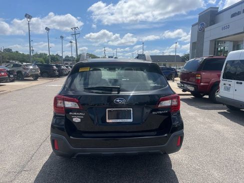 Used 2019 Subaru Outback 2.5i AWD/4WD image 5