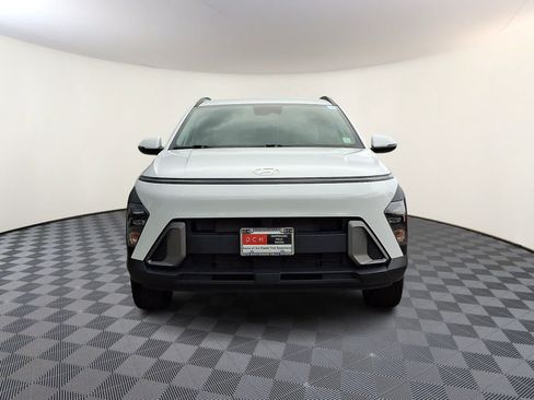 Used 2024 Hyundai Kona SEL w/ Convenience Package AWD/4WD image 3