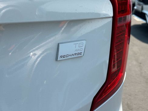 Certified 2023 Volvo XC90 T8 Plus image 29
