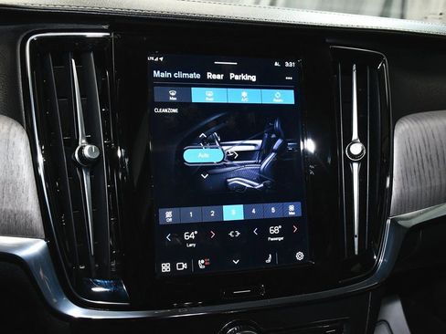 Used 2023 Volvo S90 B6 Ultimate w/ Protection Package image 27