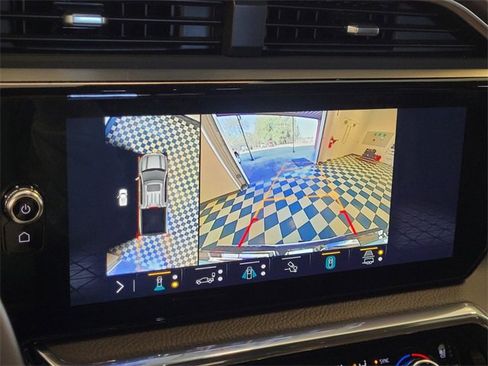 Used 2023 GMC Sierra 1500 Denali w/ Technology Package image 19