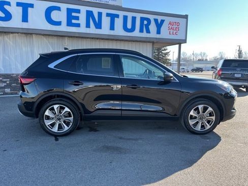 Used 2025 Ford Escape Platinum image 15