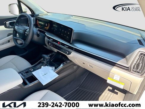 New 2026 Kia Sorento S FWD image 13