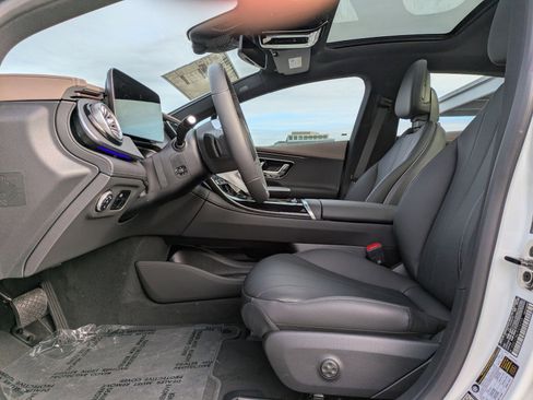 Certified 2026 Mercedes-Benz EQE 320 4MATIC Sedan image 17