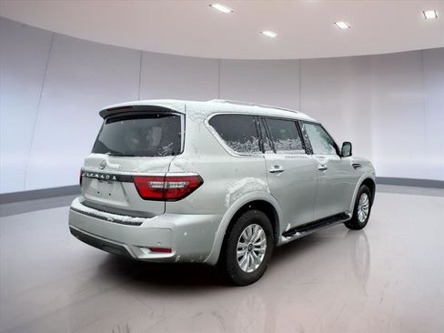 Used 2024 Nissan Armada SV image 4
