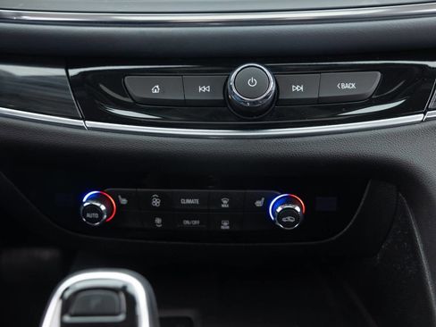 Used 2018 Buick Enclave Essence w/ Trailering Package image 38