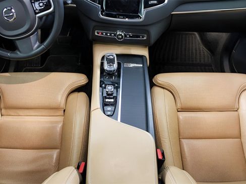 Certified 2021 Volvo XC90 T8 Inscription w/ Advanced Package image 17