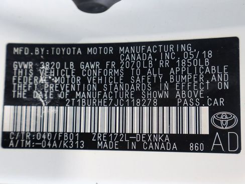 Used 2018 Toyota Corolla LE image 17