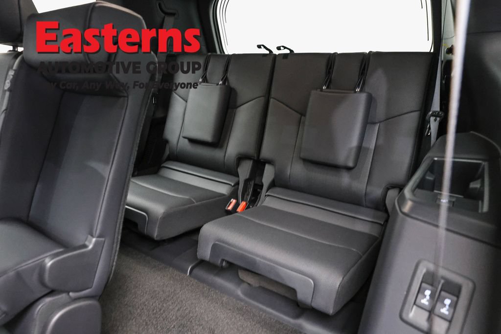 Used 2024 Lexus GX 550 w/ Cold Area Package AWD/4WD image 30