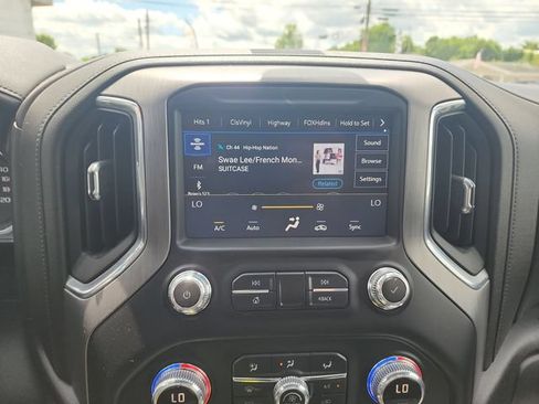 Used 2020 GMC Sierra 2500 Denali w/ Technology Package AWD/4WD image 37