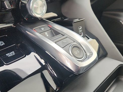 Certified 2025 Acura MDX SH-AWD image 17