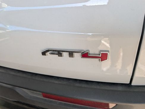 Used 2025 GMC Acadia AT4 AWD/4WD image 9