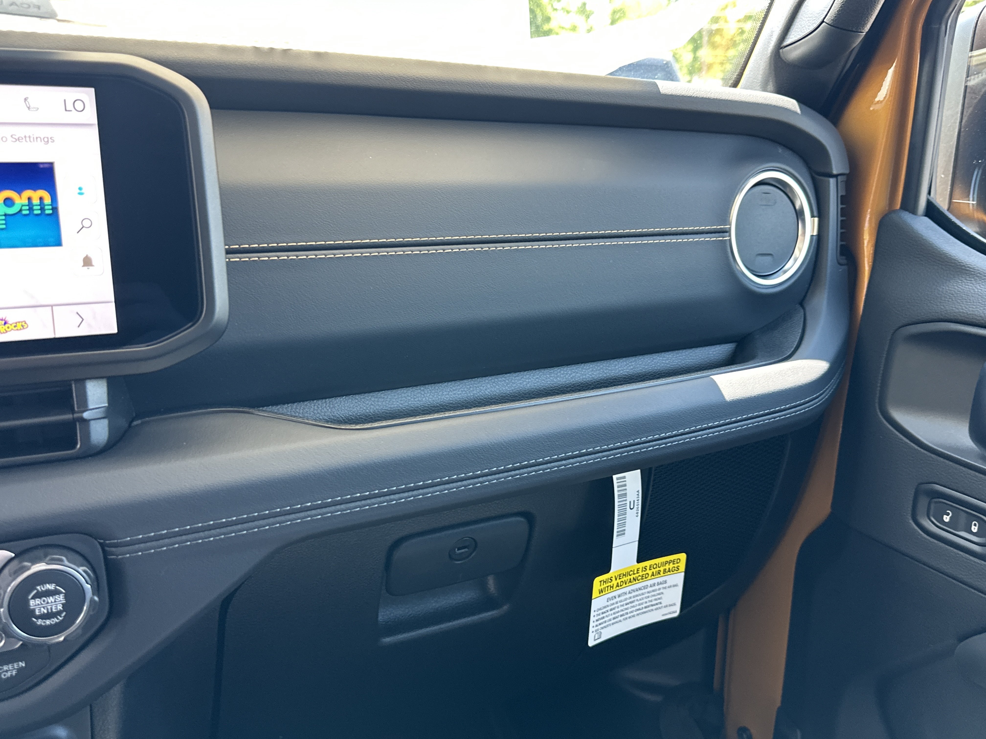 New 2026 Jeep Wrangler Unlimited Sahara AWD/4WD image 4