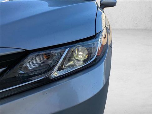 Certified 2022 Toyota Camry LE image 9