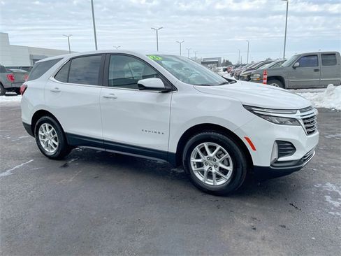 Used 2024 Chevrolet Equinox LT w/ LPO, Floor Liner Package image 6