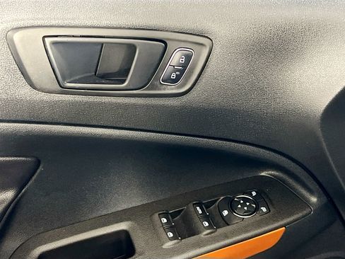 Used 2018 Ford EcoSport SES image 16