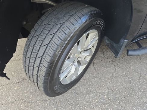 Used 2022 Chevrolet Silverado 1500 Custom w/ Safety Confidence Package image 26