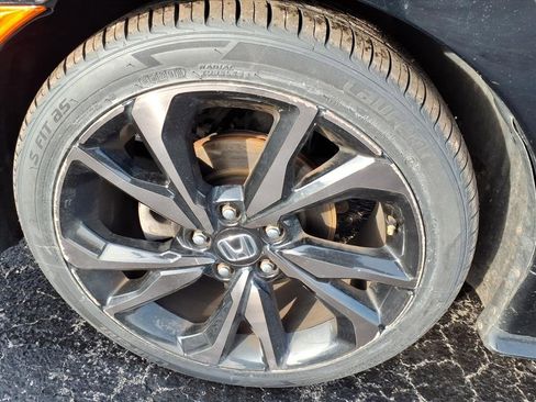 Used 2018 Honda Civic Sport image 5