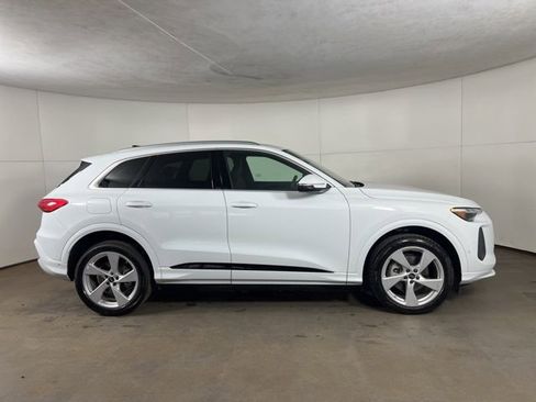New 2025 Audi Q5 Premium Plus image 8