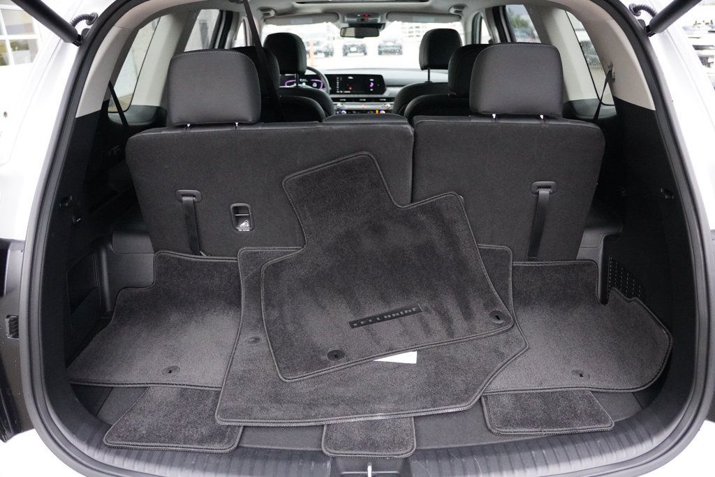 Certified 2025 Kia Telluride EX w/ EX Captain's Chair Package AWD/4WD image 22
