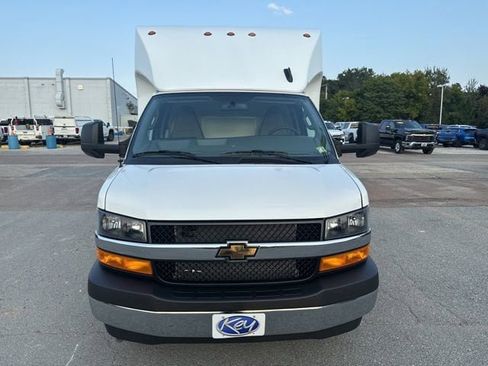 New 2025 Chevrolet Express 3500 Work Van w/ Power Convenience Package image 2