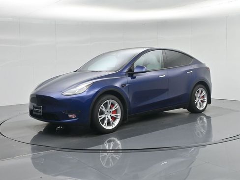 Used 2024 Tesla Model Y Long Range image 5