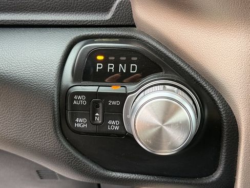 Used 2020 RAM 1500 Laramie AWD/4WD image 30
