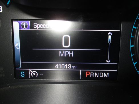 Used 2016 Chevrolet Colorado LT w/ LT Convenience Package image 11