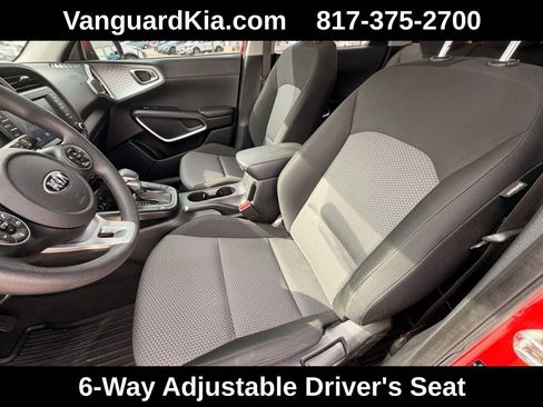 Used 2020 Kia Soul LX image 13