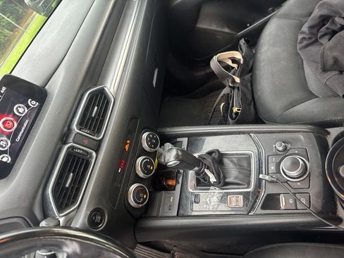 Used 2019 MAZDA CX-5 Sport AWD/4WD image 13