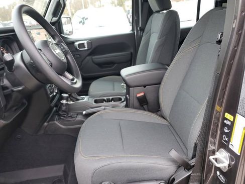 New 2026 Jeep Gladiator Sport image 12