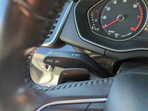 Used 2020 Audi Q5 2.0T Premium w/ Convenience Package image 18