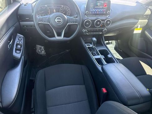 Certified 2025 Nissan Sentra SV image 6